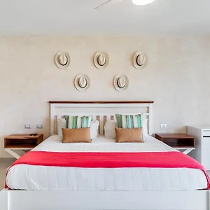 2* Apartahotel Mareazul At